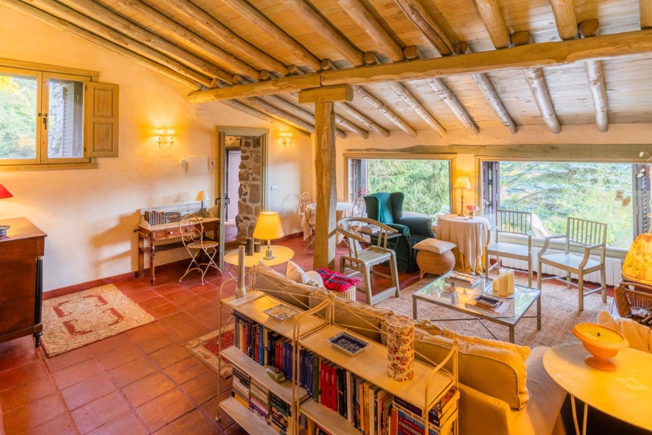 Posada Real La Casa De Arriba نافاريدوندا دي غريدوس المظهر الخارجي الصورة